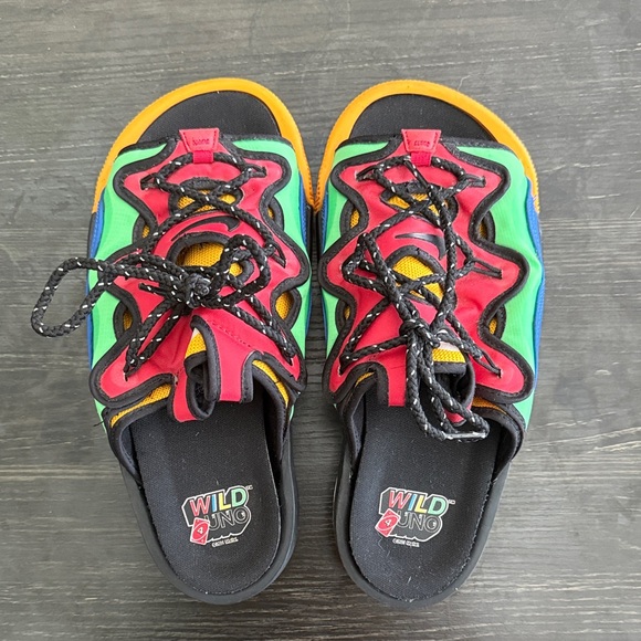 Giannis Offline 2.0 Uno Wild Card Mules - Picture 1 of 4
